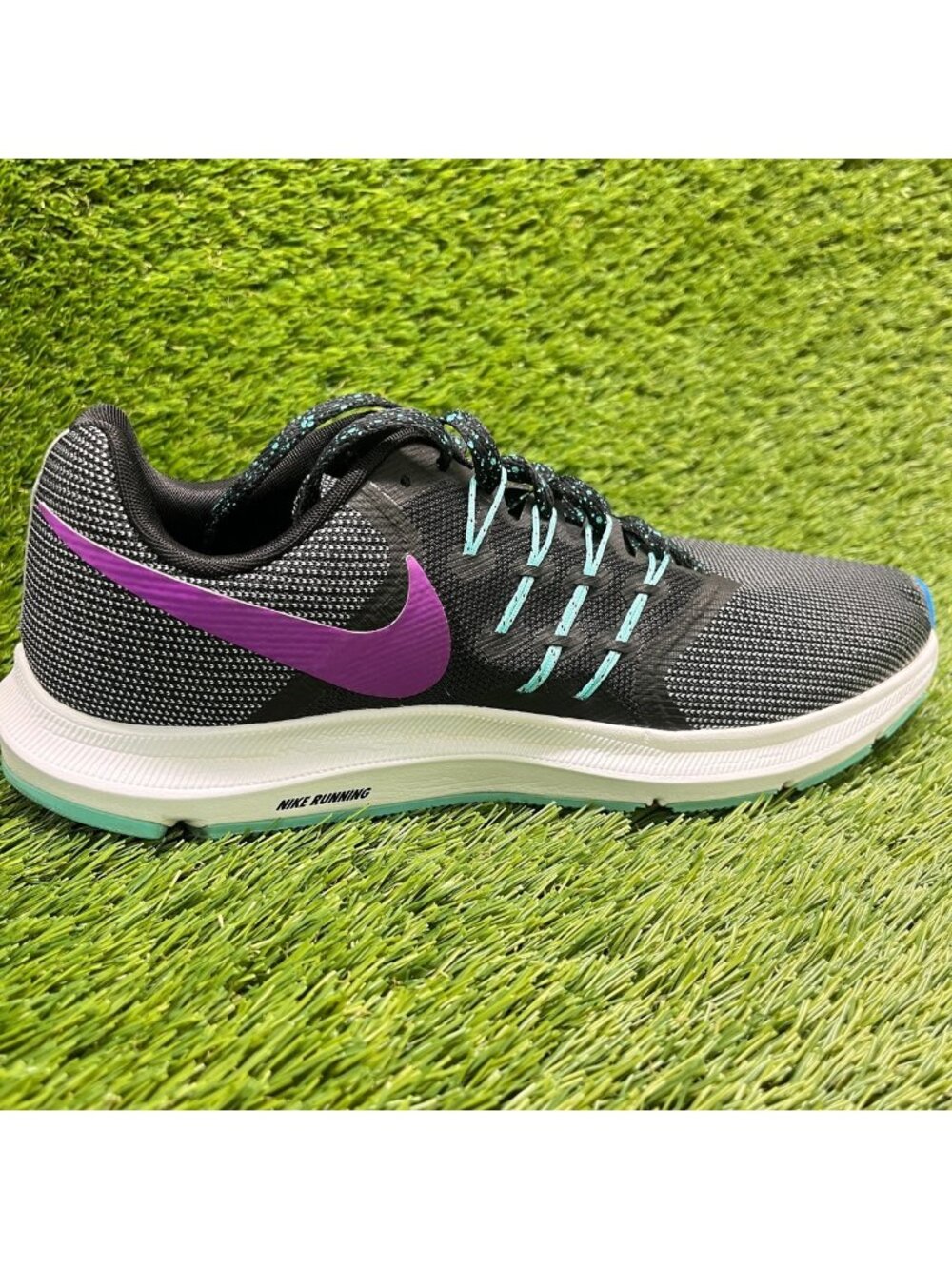 Nike Run Swift SE Womens Size 11 Black Purple Athletic Running Shoes Sneakers